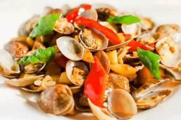 花甲里面的黑色東西能吃嗎 花甲是涼性還是熱性的 花甲里面的黑色東西能吃嗎 花甲是涼性還是熱性的