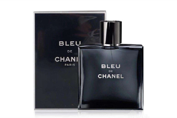 香奈兒香水放一年還能用嗎 香奈兒香水放久了味道會變嗎 香奈兒香水放一年還能用嗎 香奈兒香水放久了味道會變嗎