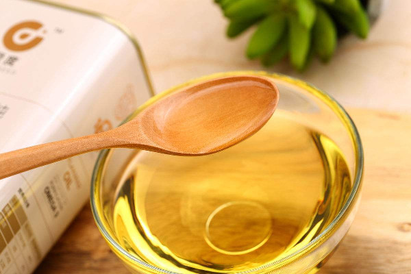 大豆油放時間長了可以吃嗎 大豆油不加熱可以吃嗎 大豆油放時間長了可以吃嗎 大豆油不加熱可以吃嗎