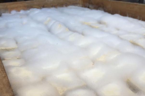 毛豆腐的營養(yǎng)與功效 毛豆腐對人身體有害嗎 毛豆腐的營養(yǎng)與功效 毛豆腐對人身體有害嗎