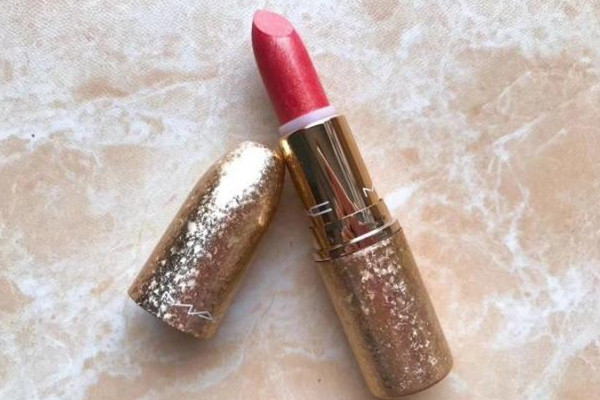 口紅會(huì)融化掉嗎 口紅放冰箱冷藏好不好 口紅會(huì)融化掉嗎 口紅放冰箱冷藏好不好