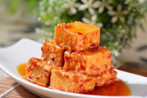 豆腐乳的營(yíng)養(yǎng)價(jià)值及功效與作用 豆腐乳對(duì)身體有害嗎 豆腐乳的營(yíng)養(yǎng)價(jià)值及功效與作用 豆腐乳對(duì)身體有害嗎