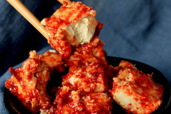 豆腐乳的營(yíng)養(yǎng)價(jià)值及功效與作用 豆腐乳對(duì)身體有害嗎 豆腐乳的營(yíng)養(yǎng)價(jià)值及功效與作用 豆腐乳對(duì)身體有害嗎