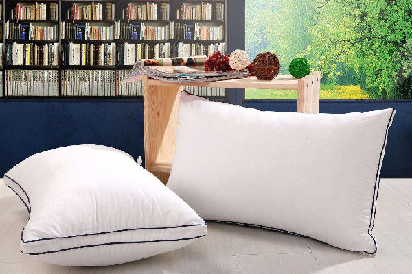 枕頭可以丟在洗衣機(jī)里面洗嗎 枕頭洗完后成坨怎么辦 枕頭可以丟在洗衣機(jī)里面洗嗎 枕頭洗完后成坨怎么辦