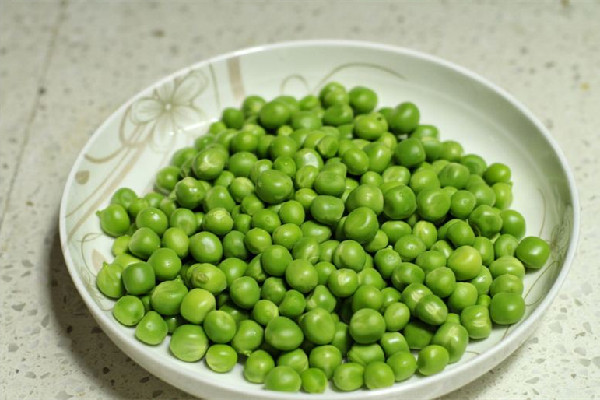 青豆為什么有股臭味 青豆怎么判斷熟沒熟 青豆為什么有股臭味 青豆怎么判斷熟沒熟