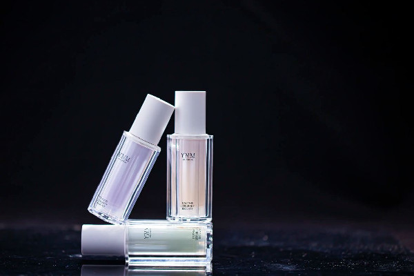 隔離霜和防曬哪個(gè)先用比較好 隔離霜哪個(gè)步驟使用 隔離霜和防曬哪個(gè)先用比較好 隔離霜哪個(gè)步驟使用