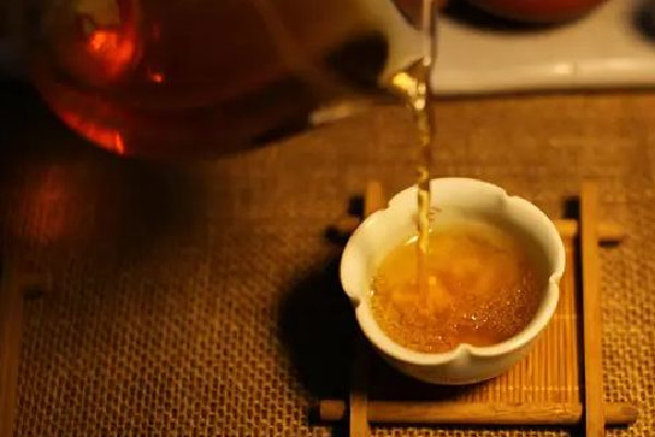 肉桂茶用多少度的水來(lái)泡 肉桂茶用什么茶具泡 肉桂茶用多少度的水來(lái)泡 肉桂茶用什么茶具泡