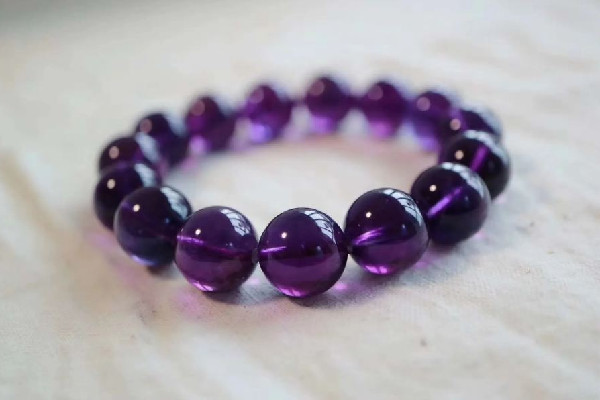 紫水晶價(jià)格一般是多少 紫水晶的寓意和象征 紫水晶價(jià)格一般是多少 紫水晶的寓意和象征