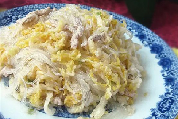 酸菜發(fā)白了能吃嗎 酸菜變質(zhì)什么樣 酸菜發(fā)白了能吃嗎 酸菜變質(zhì)什么樣