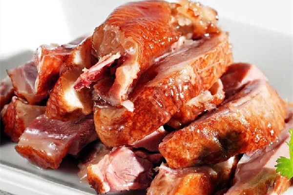 鴨肉適合什么季節(jié)吃 鴨肉和什么菜搭配最好 鴨肉適合什么季節(jié)吃 鴨肉和什么菜搭配最好