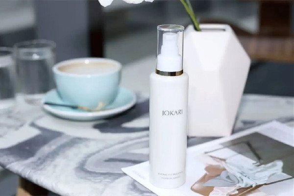 卸妝乳和卸妝油哪個好用 卸妝乳對皮膚好嗎 卸妝乳和卸妝油哪個好用 卸妝乳對皮膚好嗎