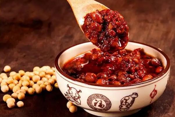 豆瓣醬可以做什么菜 豆瓣醬的危害 豆瓣醬可以做什么菜 豆瓣醬的危害
