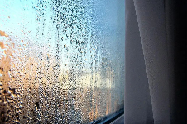 回南天衣服晾室內(nèi)還是室外 回南天衣服怎么干的快 回南天衣服晾室內(nèi)還是室外 回南天衣服怎么干的快