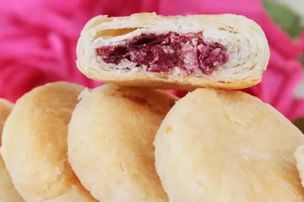 鮮花餅上火嗎 制作鮮花餅的步驟 鮮花餅上火嗎 制作鮮花餅的步驟