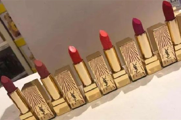 ysl方管口紅色號(hào)推薦 ysl方管口紅怎么查詢是否正品 ysl方管口紅色號(hào)推薦 ysl方管口紅怎么查詢是否正品