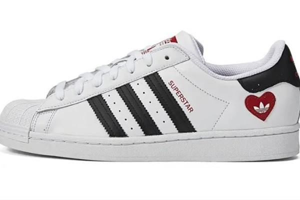 阿迪達斯鞋子質(zhì)量怎么樣 阿迪達斯鞋子會腳臭嗎