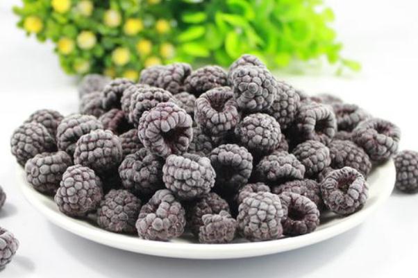 黑樹莓孕婦可以吃嗎 黑樹莓是什么季節(jié)的水果 黑樹莓孕婦可以吃嗎 黑樹莓是什么季節(jié)的水果
