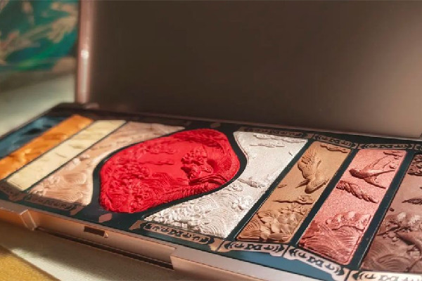 花西子眼影盤怎么樣 花西子眼影盤怎么搭配 花西子眼影盤怎么樣 花西子眼影盤怎么搭配