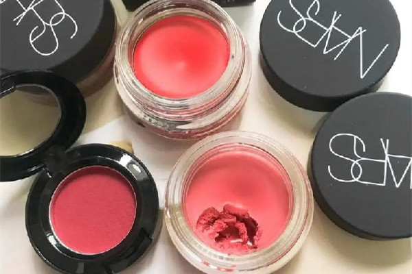 腮紅哪個(gè)牌子好 好用的腮紅排行榜 腮紅哪個(gè)牌子好 好用的腮紅排行榜