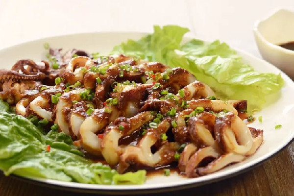 魷魚去腥的方法 魷魚腥味很大是壞了嗎 魷魚去腥的方法 魷魚腥味很大是壞了嗎