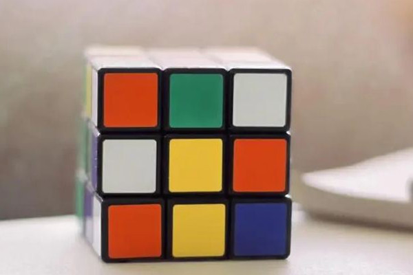 魔方是磁力的好還是不帶磁力好 魔方買(mǎi)幾階的好 魔方是磁力的好還是不帶磁力好 魔方買(mǎi)幾階的好
