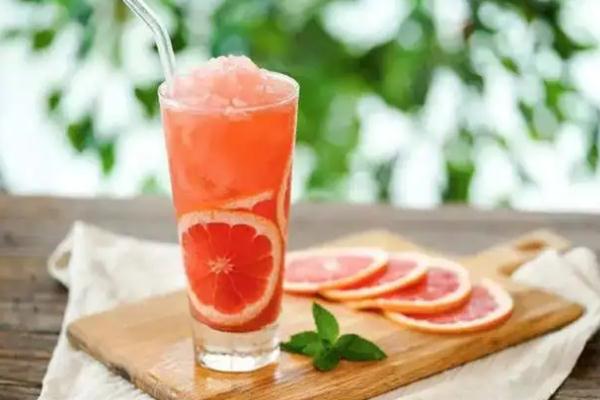 氣泡水有助于減肥嗎 氣泡水有什么好處 氣泡水有助于減肥嗎 氣泡水有什么好處