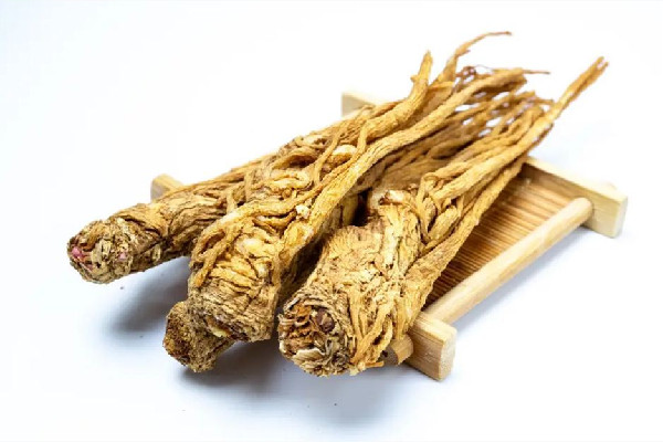 當(dāng)歸和什么搭配補氣血最好 當(dāng)歸和天麻可以一起燉雞嗎 當(dāng)歸和什么搭配補氣血最好 當(dāng)歸和天麻可以一起燉雞嗎