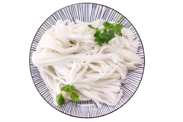 河粉和米飯哪個熱量高 河粉和米粉有什么區(qū)別 河粉和米飯哪個熱量高 河粉和米粉有什么區(qū)別