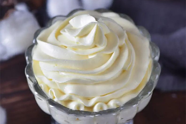 淡奶油開封后最多可以存放多少天 淡奶油開封后怎么保存 淡奶油開封后最多可以存放多少天 淡奶油開封后怎么保存