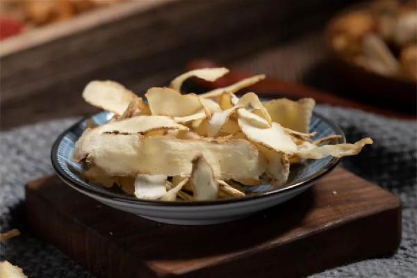 玉竹可以煲雞湯嗎 玉竹煲雞湯和什么搭配 玉竹可以煲雞湯嗎 玉竹煲雞湯和什么搭配