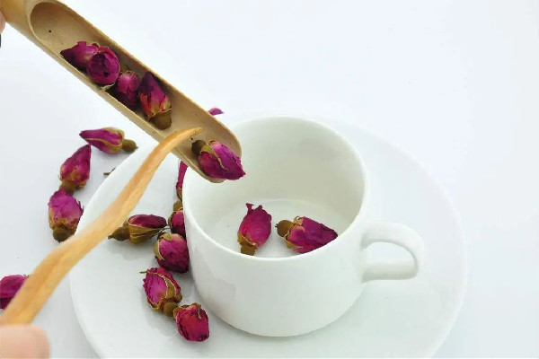 玫瑰花茶泡多久可以喝 玫瑰花茶泡幾朵為好 玫瑰花茶泡多久可以喝 玫瑰花茶泡幾朵為好