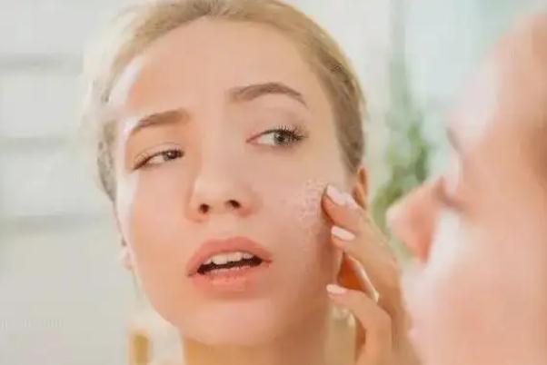 毛孔粗大會(huì)自己慢慢變小嗎 毛孔粗大會(huì)持續(xù)一輩子嗎 毛孔粗大會(huì)自己慢慢變小嗎 毛孔粗大會(huì)持續(xù)一輩子嗎