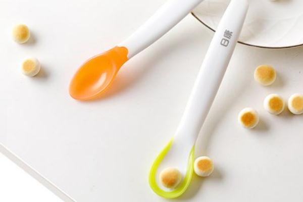 感溫勺子可以高溫消毒嗎 感溫勺可以直接喂寶寶嗎 感溫勺子可以高溫消毒嗎 感溫勺可以直接喂寶寶嗎