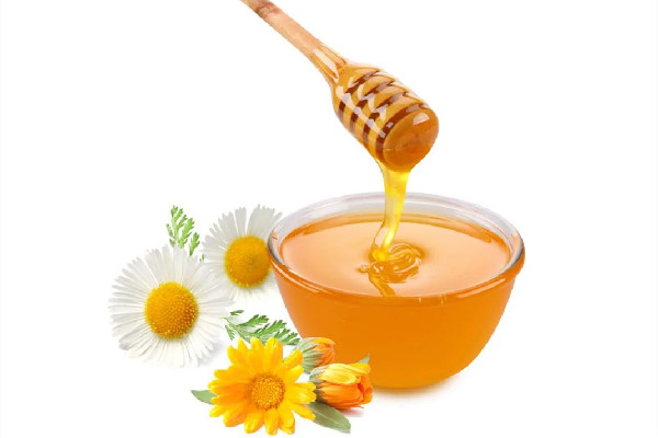 土蜂蜜白色的好還是黃色的好 土蜂蜜有沉淀物是怎么回事 土蜂蜜白色的好還是黃色的好 土蜂蜜有沉淀物是怎么回事