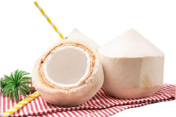 椰青加熱后還有營(yíng)養(yǎng)嗎 椰青汁是透明的嗎 椰青加熱后還有營(yíng)養(yǎng)嗎 椰青汁是透明的嗎