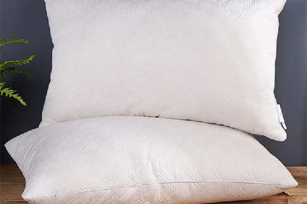 枕頭可以用多久 枕頭用時(shí)間久了會(huì)怎樣 枕頭可以用多久 枕頭用時(shí)間久了會(huì)怎樣