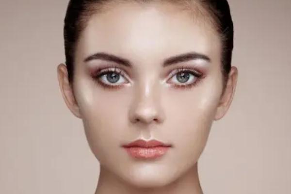 墊下巴能摸出來嗎 墊下巴能墊多少厘米 墊下巴能摸出來嗎 墊下巴能墊多少厘米