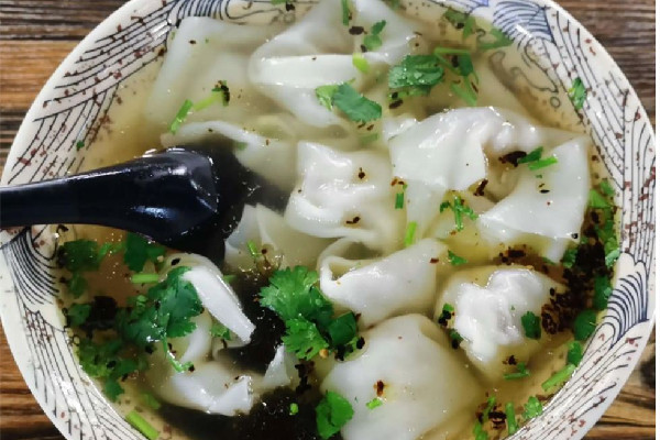 餛飩是冷水下鍋還是熱水 餛飩要過(guò)水嗎 餛飩是冷水下鍋還是熱水 餛飩要過(guò)水嗎