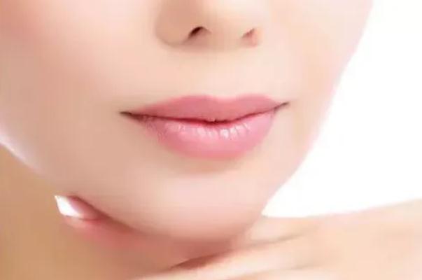 豐下巴用大分子還是小分子 豐下巴有幾種方法 豐下巴用大分子還是小分子 豐下巴有幾種方法