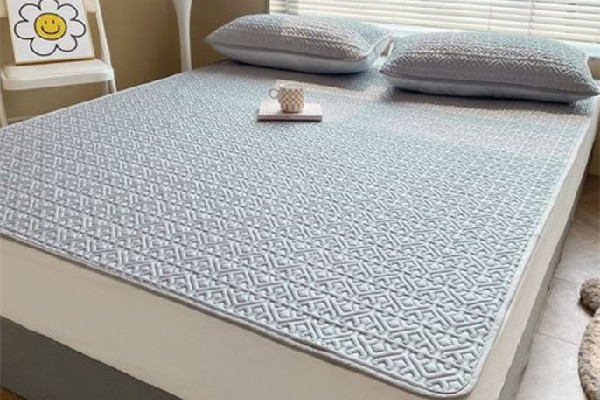 乳膠涼席味道重怎么去除 乳膠涼席為什么有味道 乳膠涼席味道重怎么去除 乳膠涼席為什么有味道