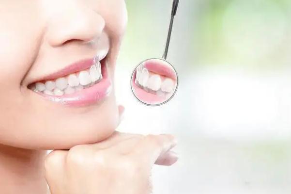 冷光美白牙齒會(huì)很白嗎 冷光美白牙齒對(duì)四環(huán)素牙有用嗎