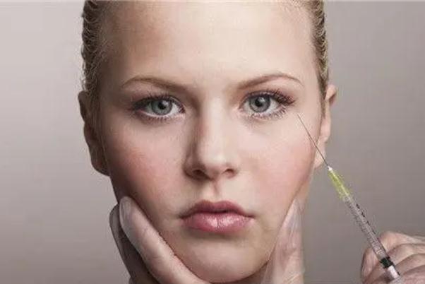 溶脂針會導(dǎo)致皮膚松弛嗎 溶脂針會影響月經(jīng)嗎 溶脂針會導(dǎo)致皮膚松弛嗎 溶脂針會影響月經(jīng)嗎
