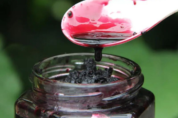 桑葚怎么做成果醬 桑葚做成果醬還有營養(yǎng)嗎 桑葚怎么做成果醬 桑葚做成果醬還有營養(yǎng)嗎