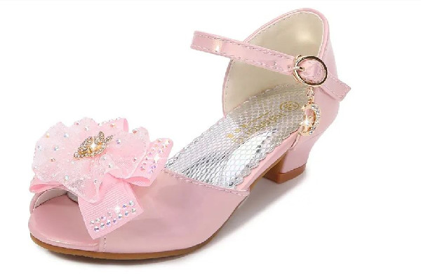 涼鞋開膠了怎么辦 涼鞋開膠用什么膠粘 涼鞋開膠了怎么辦 涼鞋開膠用什么膠粘