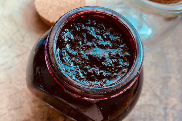 桑葚怎么做成果醬 桑葚做成果醬還有營養(yǎng)嗎 桑葚怎么做成果醬 桑葚做成果醬還有營養(yǎng)嗎