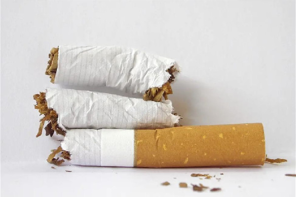 香煙有點(diǎn)黃斑還能抽嗎 香煙抽多了怎么清肺 香煙有點(diǎn)黃斑還能抽嗎 香煙抽多了怎么清肺