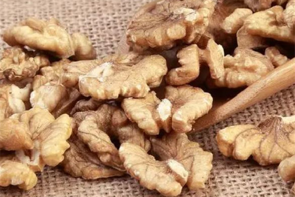 核桃仁要炒多久才熟 核桃仁要怎么炒又脆又香 核桃仁要炒多久才熟 核桃仁要怎么炒又脆又香