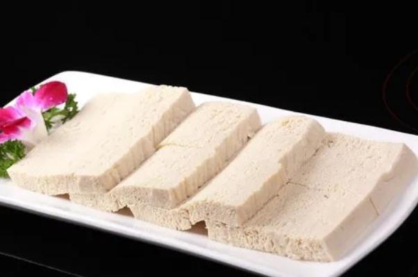 凍豆腐需要提前解凍嗎 凍豆腐是生的還是熟的 凍豆腐需要提前解凍嗎 凍豆腐是生的還是熟的