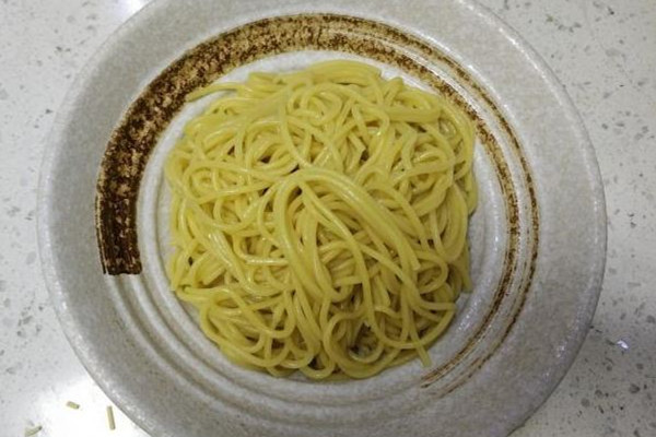 堿水面煮幾分鐘才熟 堿水面煮完要過水嗎 堿水面煮幾分鐘才熟 堿水面煮完要過水嗎