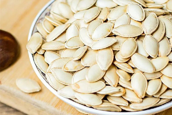 南瓜子的功效和作用 南瓜子能治前列腺炎嗎 南瓜子的功效和作用 南瓜子能治前列腺炎嗎